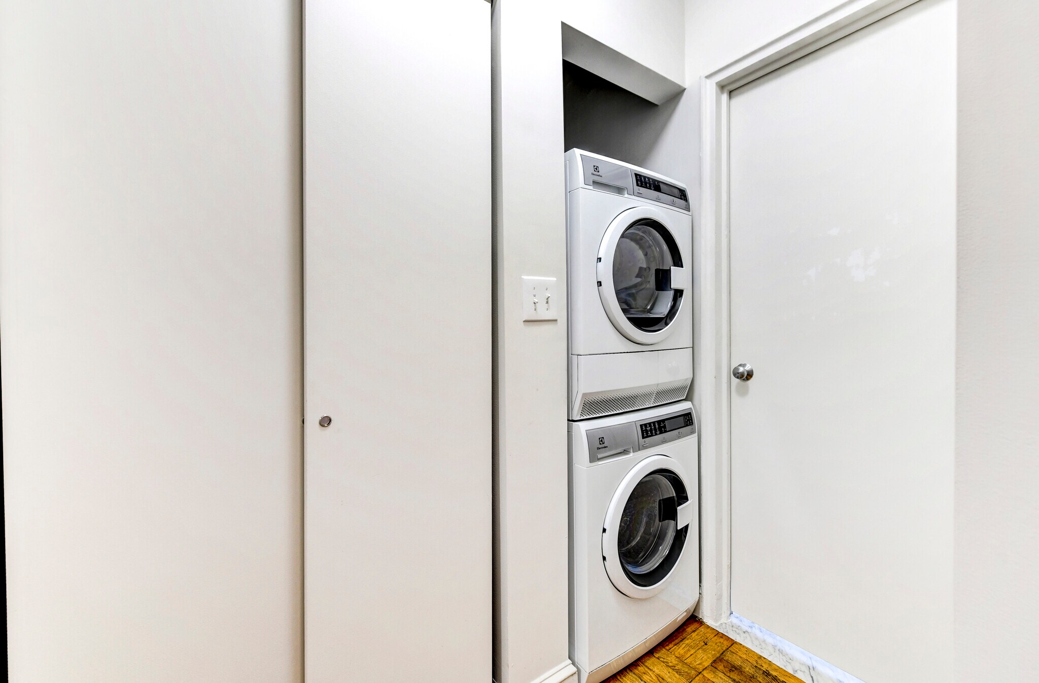 Building Photo - 2515 K St NW