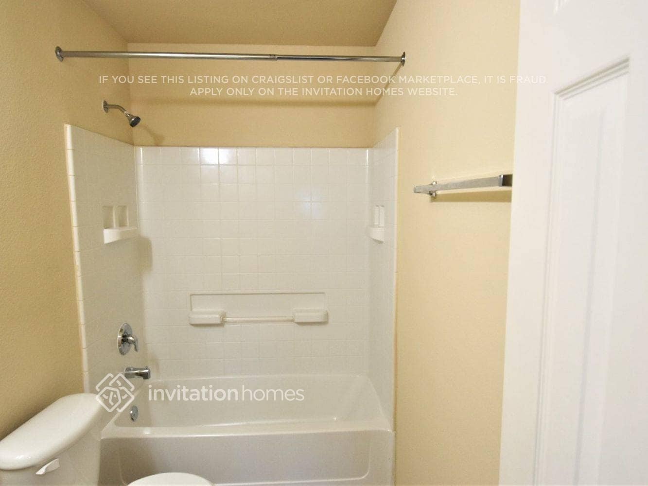 Building Photo - 1000 Pebblecreek Dr