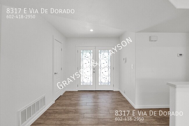 Building Photo - 8317 E Vía De Dorado