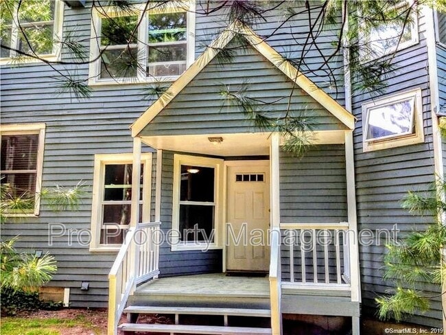 Primary Photo - 167 Old Foxon Rd