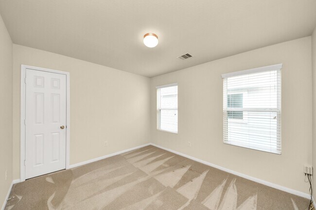 Building Photo - 15623 Sheldon Ridge Way