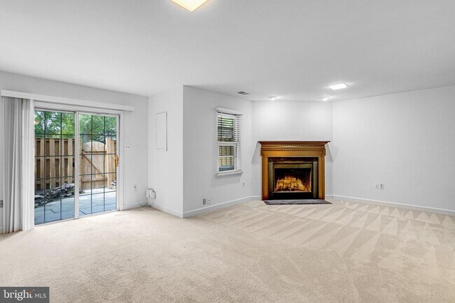 Building Photo - 5974 Wescott Hills Way