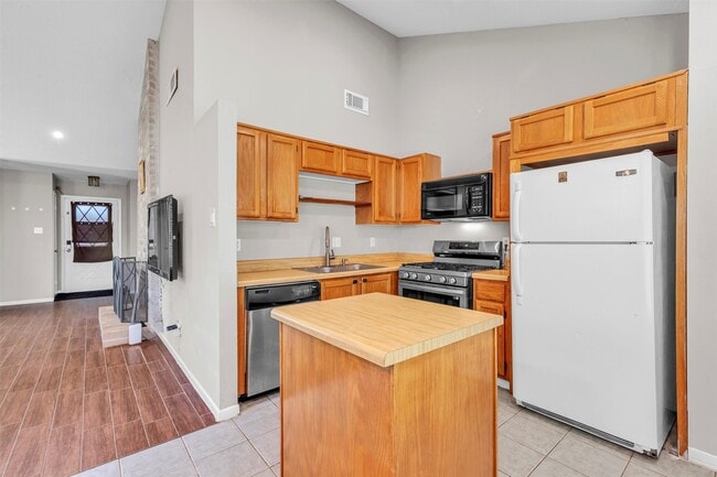 Building Photo - 3511 Arbor Pl