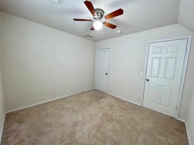 Building Photo - 10623 Sugar Trace Dr