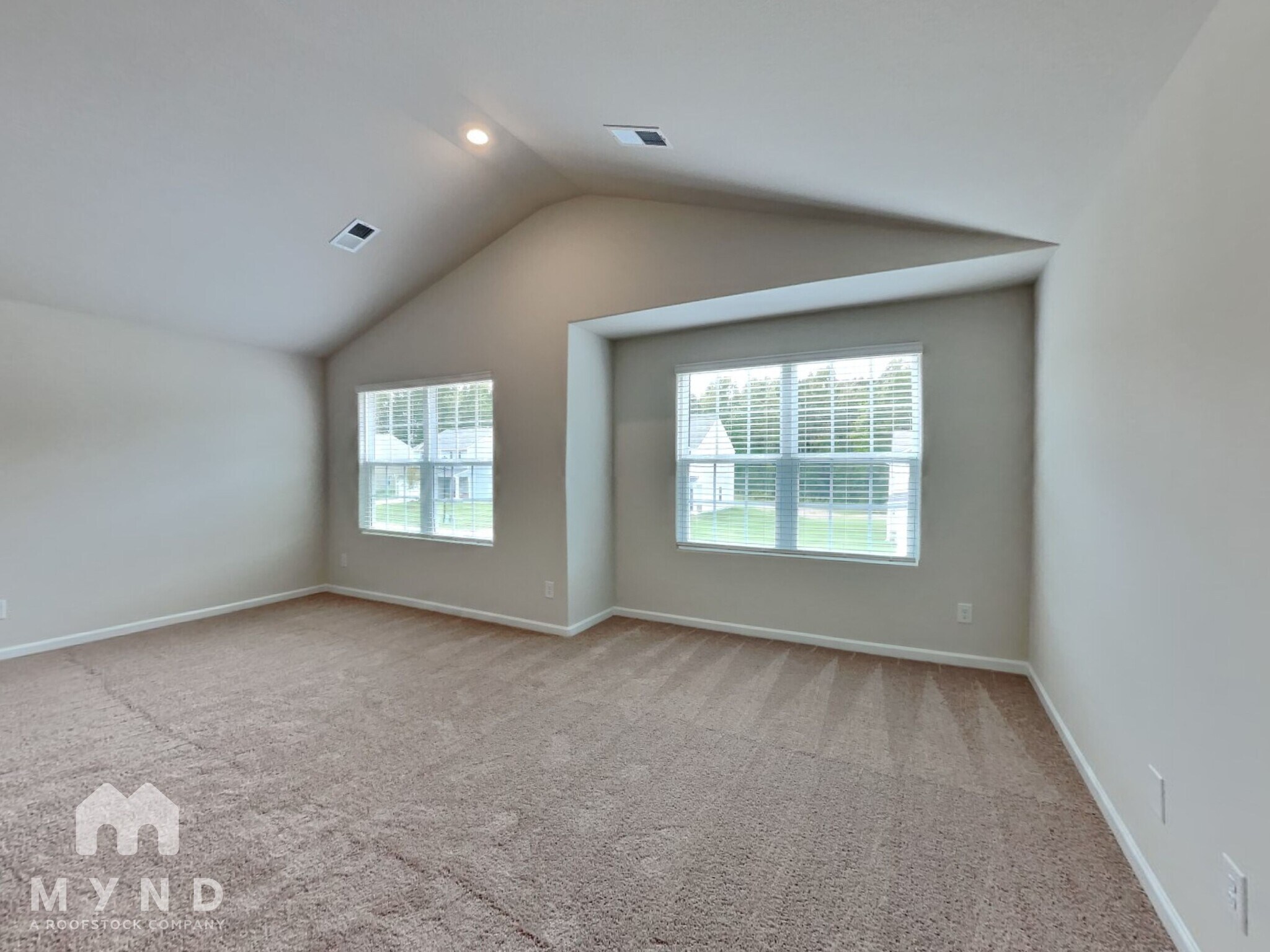 Building Photo - 123 Taverners Ln