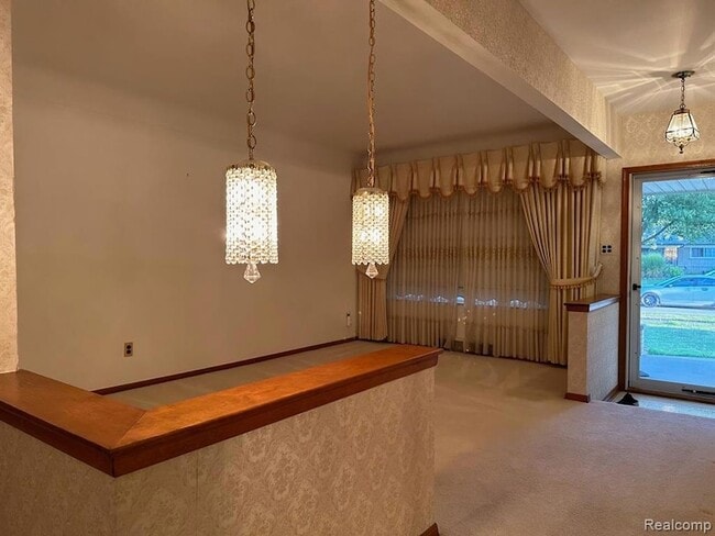 Building Photo - 4211 Gunther Dr