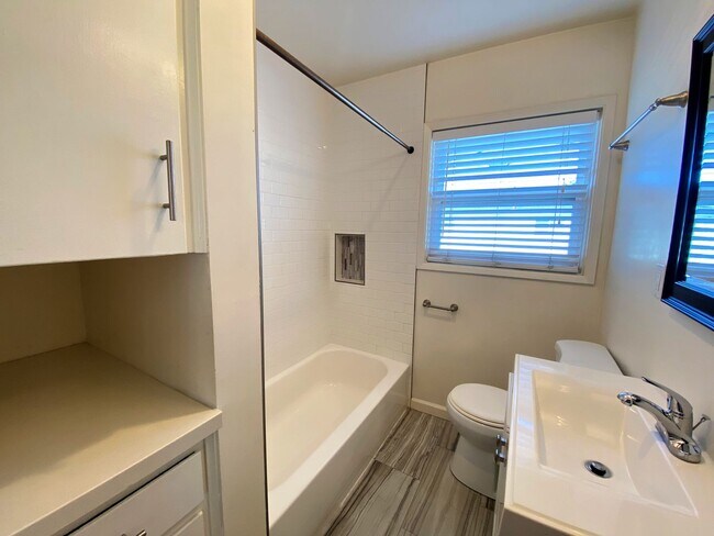 Building Photo - Prime North Park Living – Stylish Upstairs Corner 1-Bedroom!