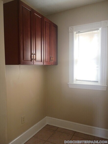 Building Photo - 53 Woolson St