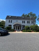 Building Photo - 200 Main St