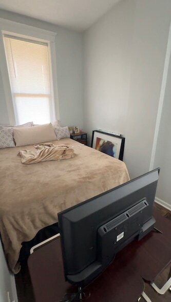 Building Photo - 822 N Lawndale Ave