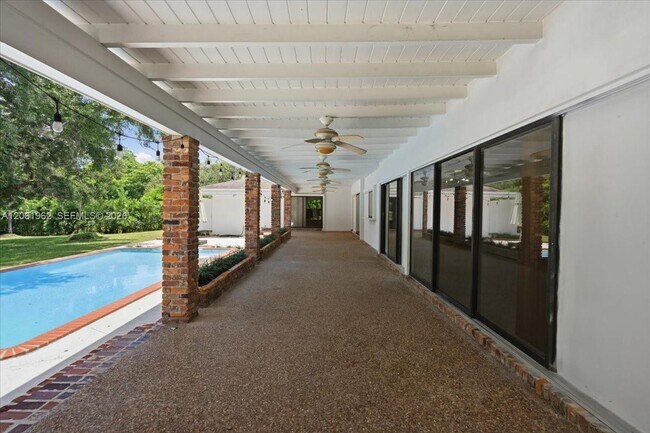 Building Photo - 12365 SW 60th Ct