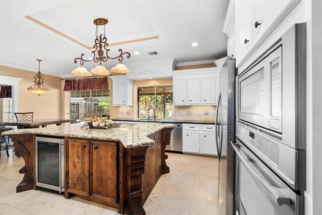 Building Photo - 4111 Rock Springs Dr