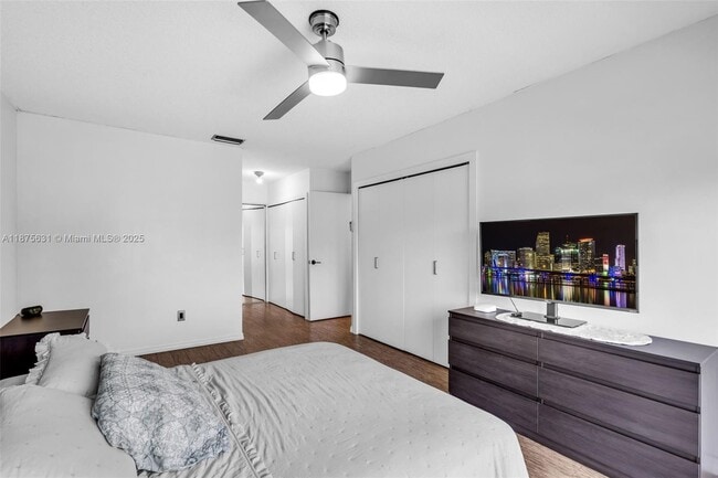 Building Photo - 9931 Costa Del Sol Blvd