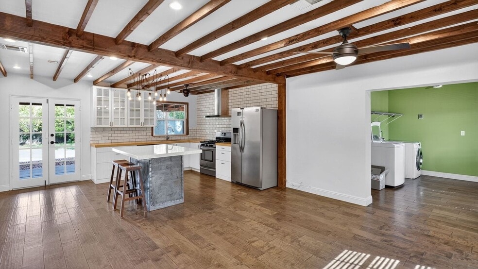 Building Photo - 506 W Coolidge St