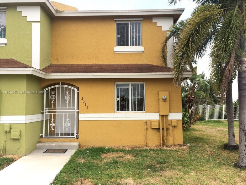 Primary Photo - 2251 NW 136th Ter