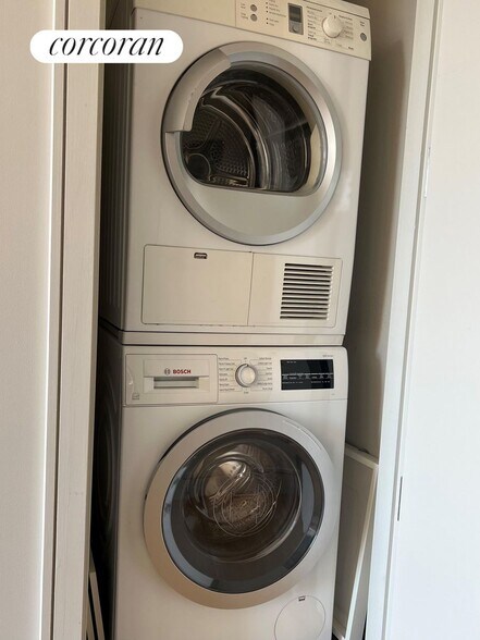 Building Photo - 540 W 28th St