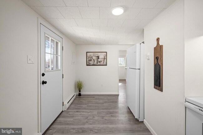 Building Photo - 75 S Washington Dr