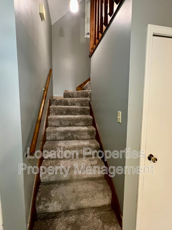 Building Photo - 3800 Stockade Ct