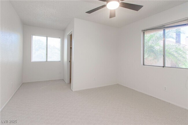 Building Photo - 6859 Tamarus St