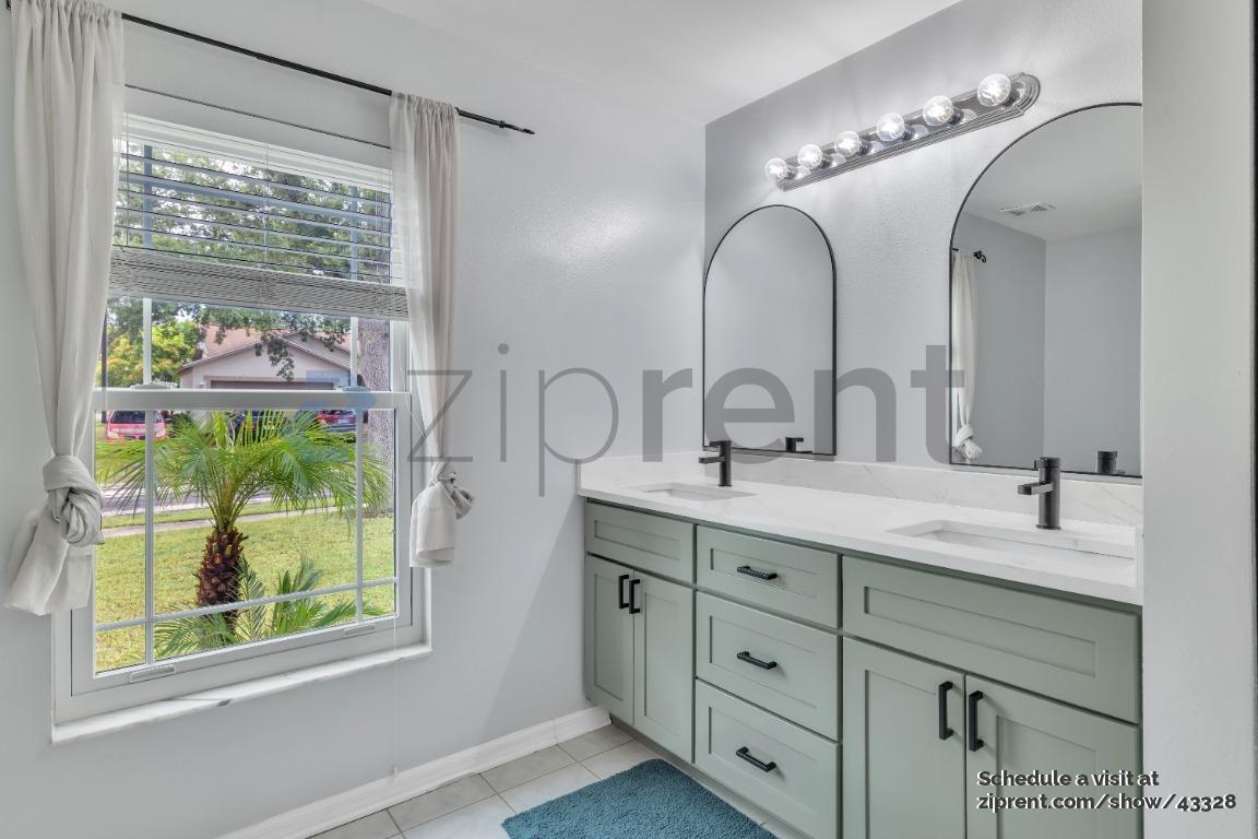 Building Photo - 1038 Malletwood Dr