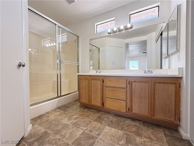 Building Photo - 5968 Hickory Nut Ave