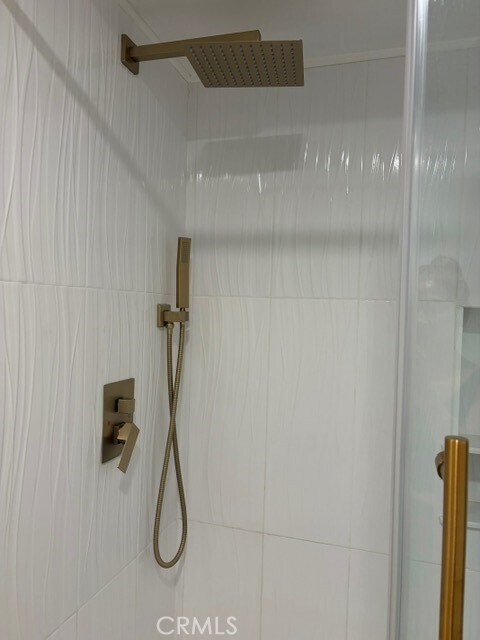 Building Photo - 392 Avenida Castilla