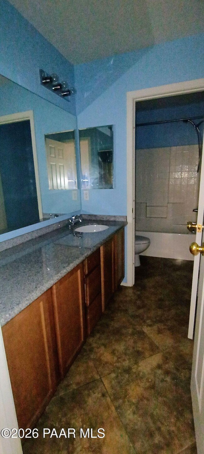 Building Photo - 12694 E Amor St