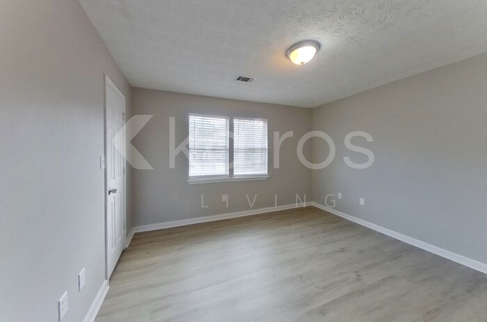 Building Photo - 185 Deer Pkwy