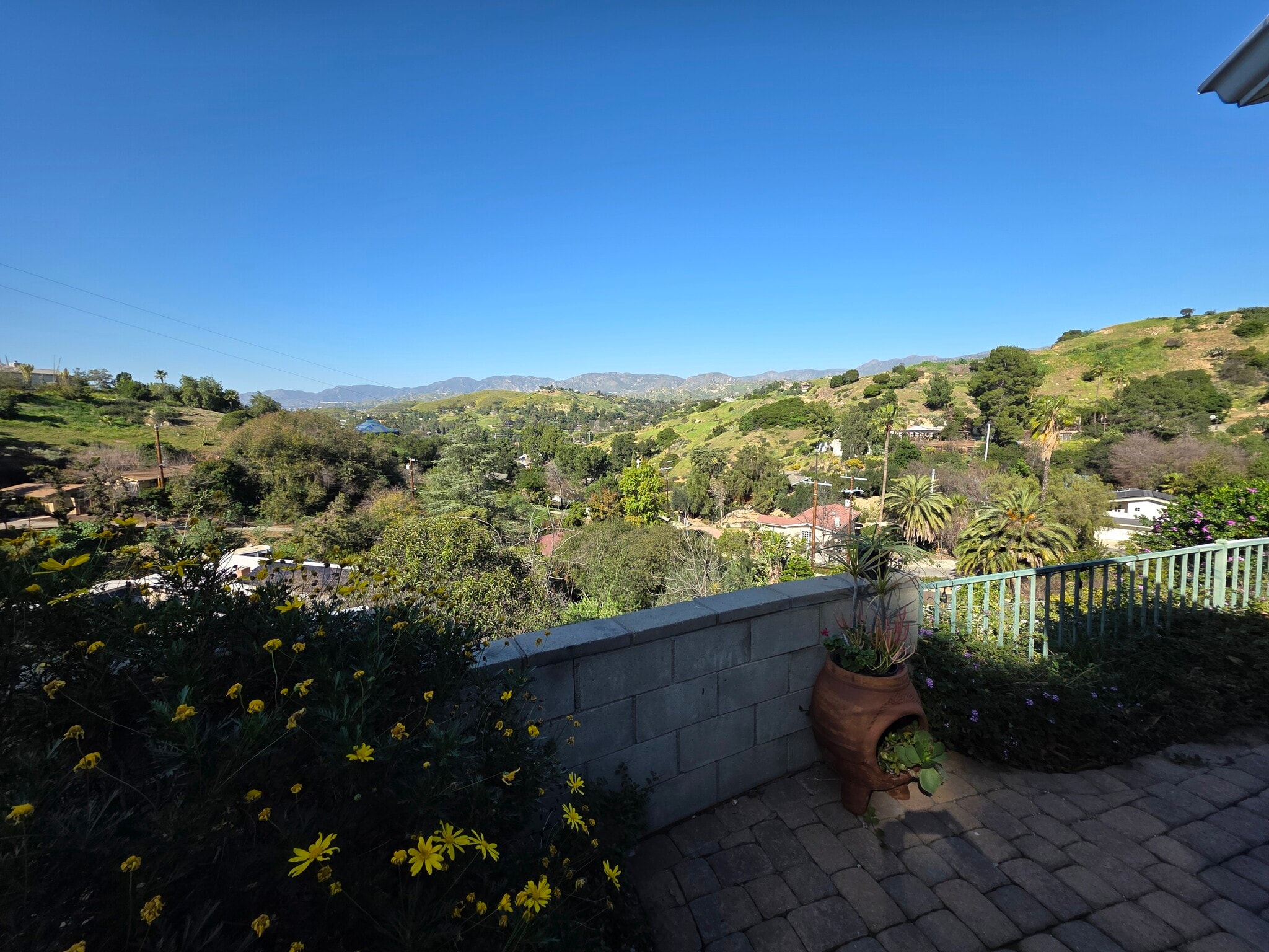 Building Photo - 9565 Dale Ave