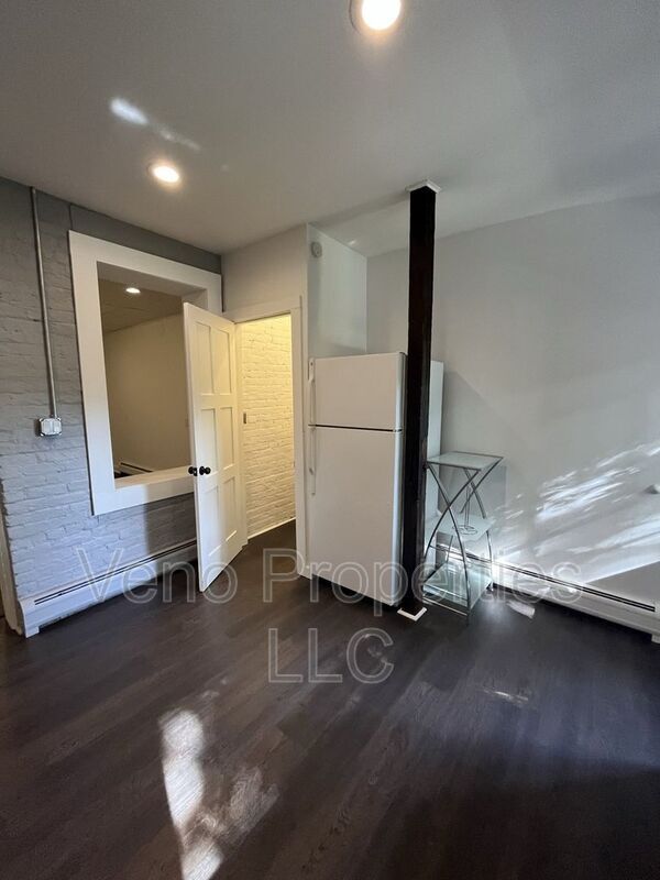 Building Photo - 3 Ashland Pl