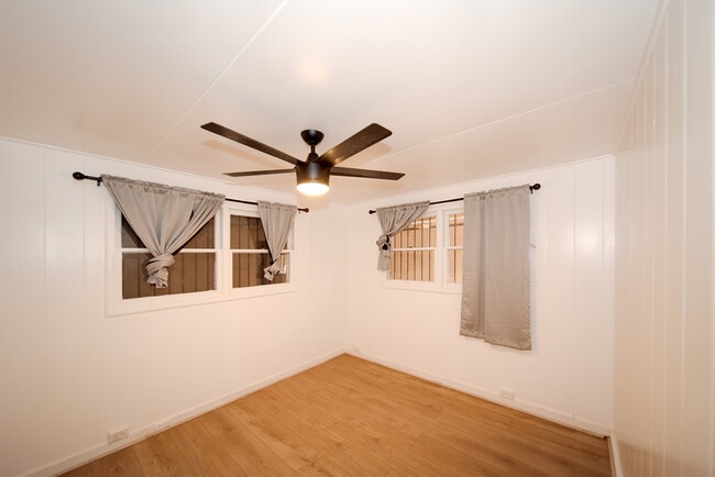 Building Photo - 99-060 Nalopaka Pl