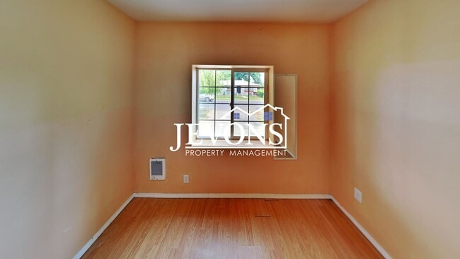 Building Photo - 3-bedroom home near Yakima Valley College ...