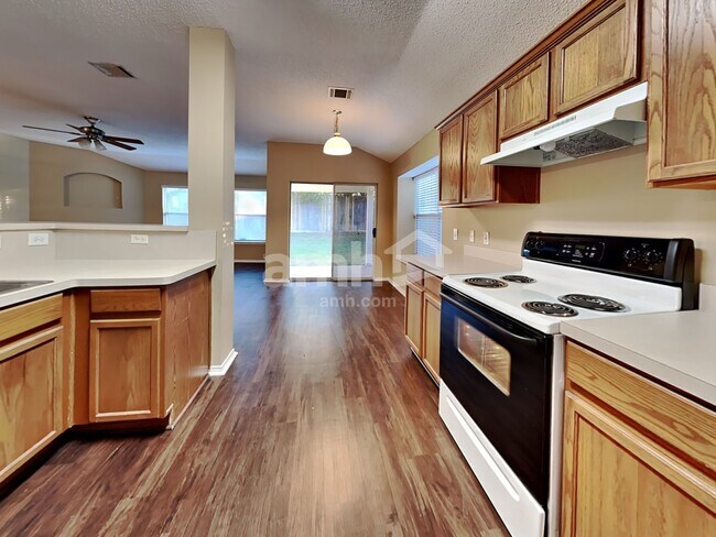 Building Photo - 1420 Mosscreek Dr