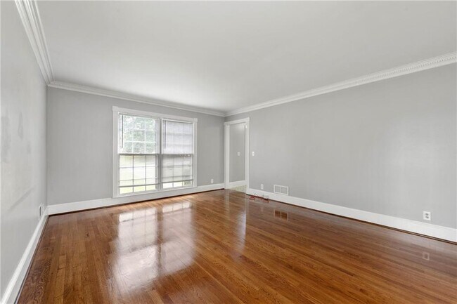 Building Photo - 5100 Mt Vernon Way