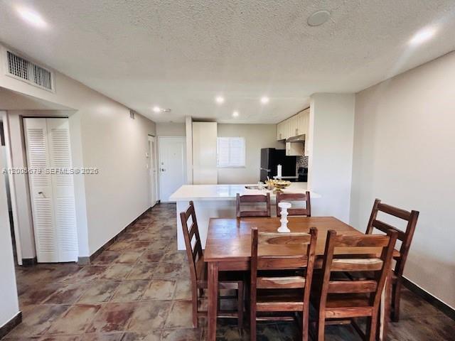 Building Photo - 7740 Camino Real