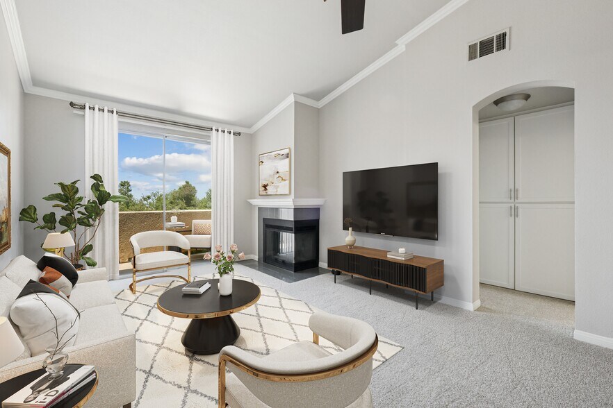 Primary Photo - Paloma Summit Condominium Rentals
