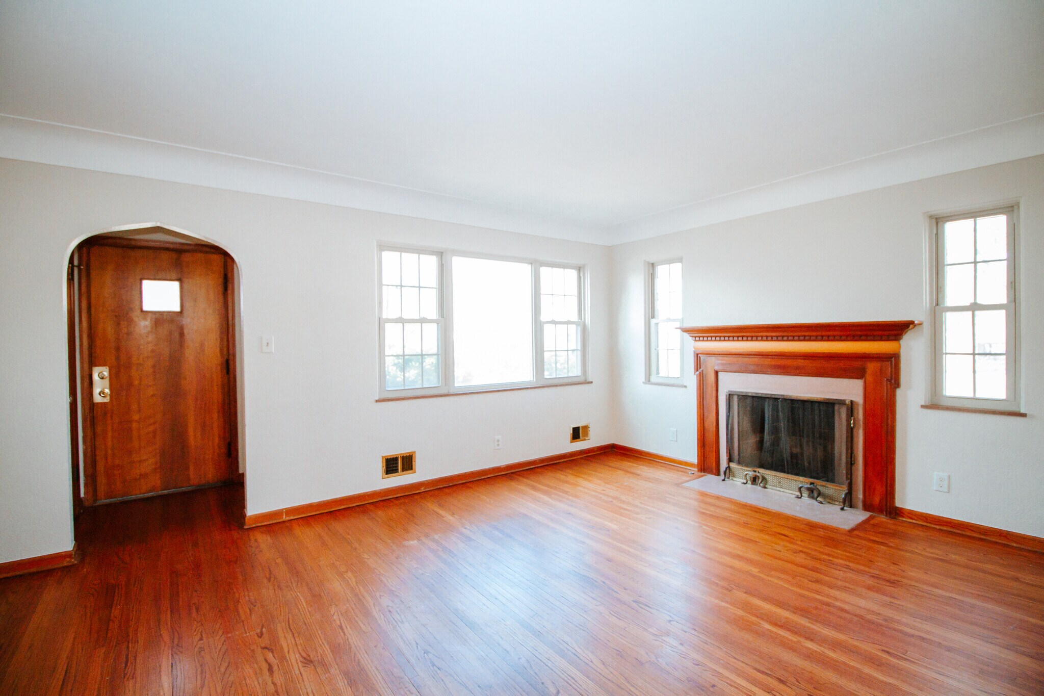 Building Photo - 2303 Mellwood Ave