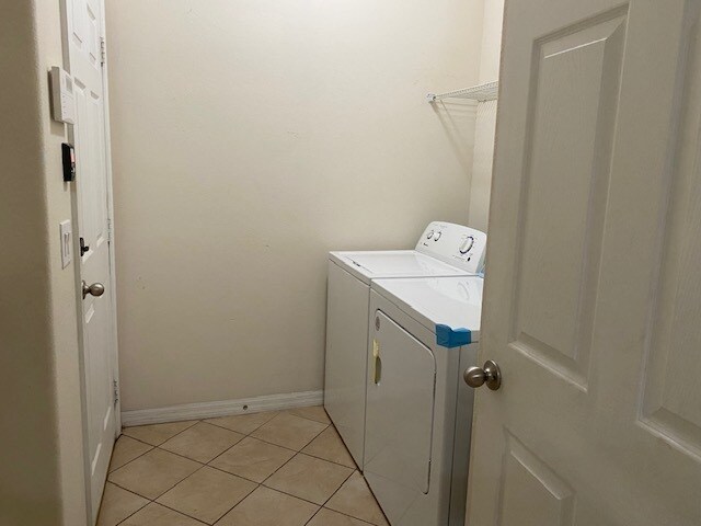 Building Photo - 7347 Azalea Cove Cir