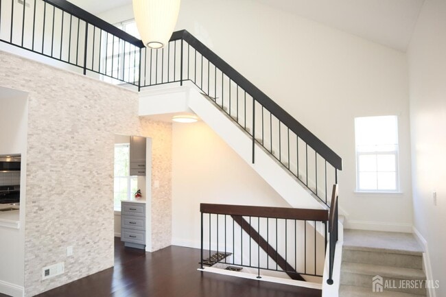 Building Photo - 1306 Commons at Kingswood Dr
