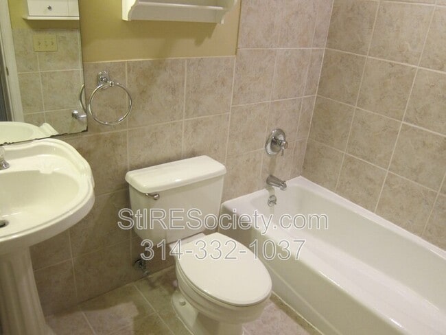 Building Photo - 3827 Shenandoah Ave