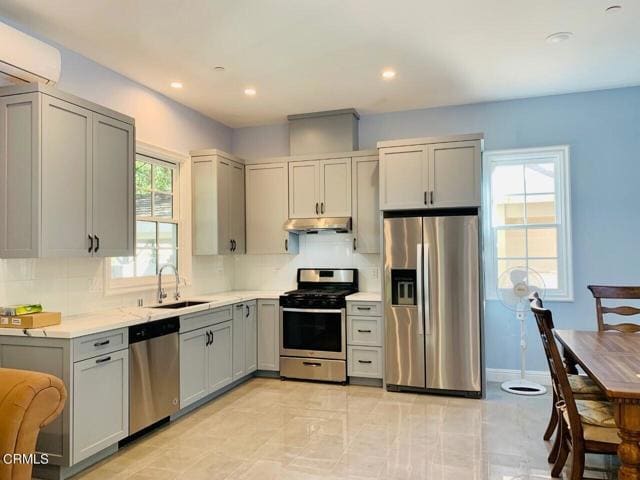 Building Photo - 2335 Longden Dr