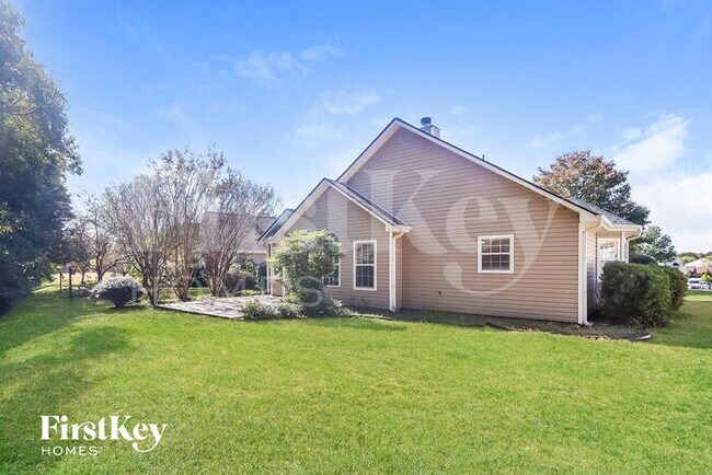 Building Photo - 205 Cameo Ct
