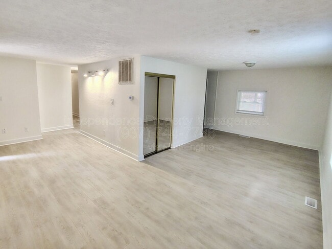 Building Photo - 4402 Pine Brook Ct