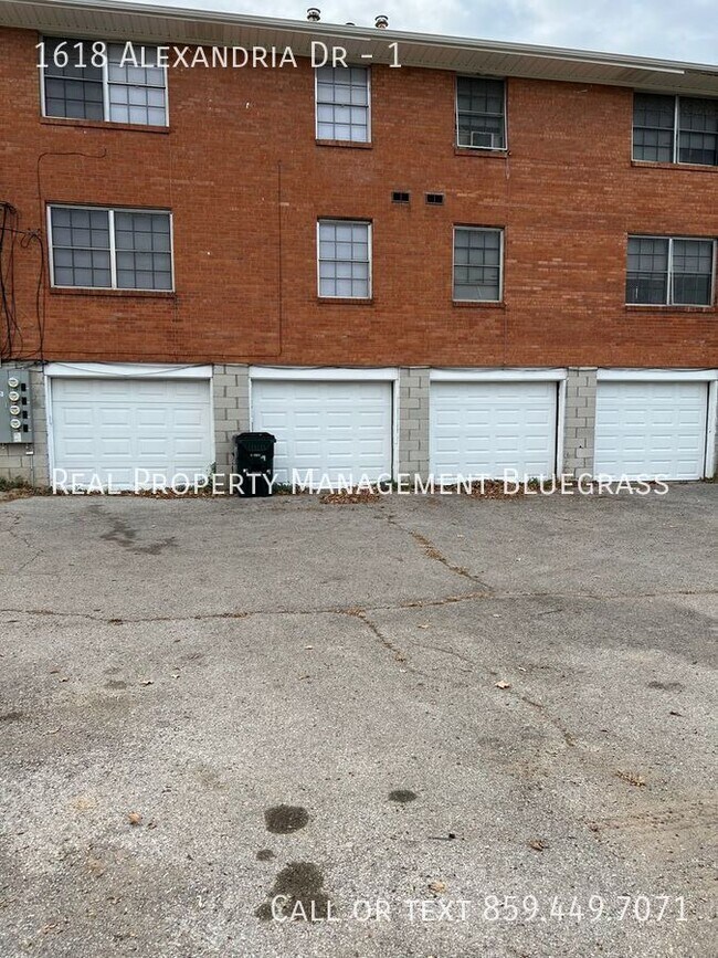 Building Photo - 1618 Alexandria Dr