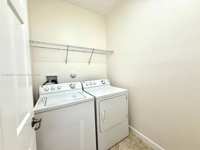 Building Photo - 9446 SW 170th Passage