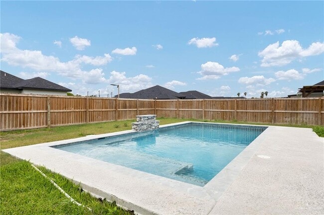 Building Photo - 24 Zenker Ave