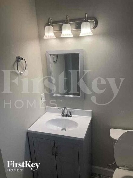 Building Photo - 184 Fremont Loop