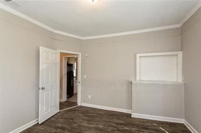 Building Photo - Spacious 3-Bed, 2-Bath in Pleasant Grove
