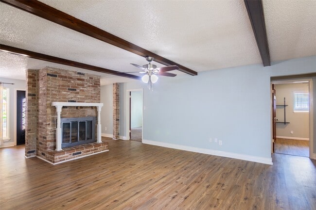 Building Photo - 4015 Postwood Dr