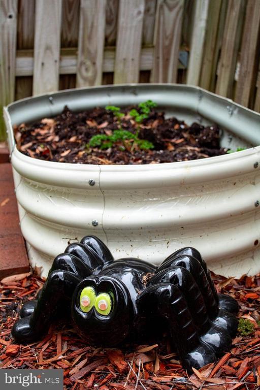 Building Photo - 2095 Pawlet Dr